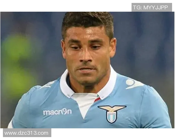 带字的足球明星们如何在绿茵场上书写传奇与荣耀的故事